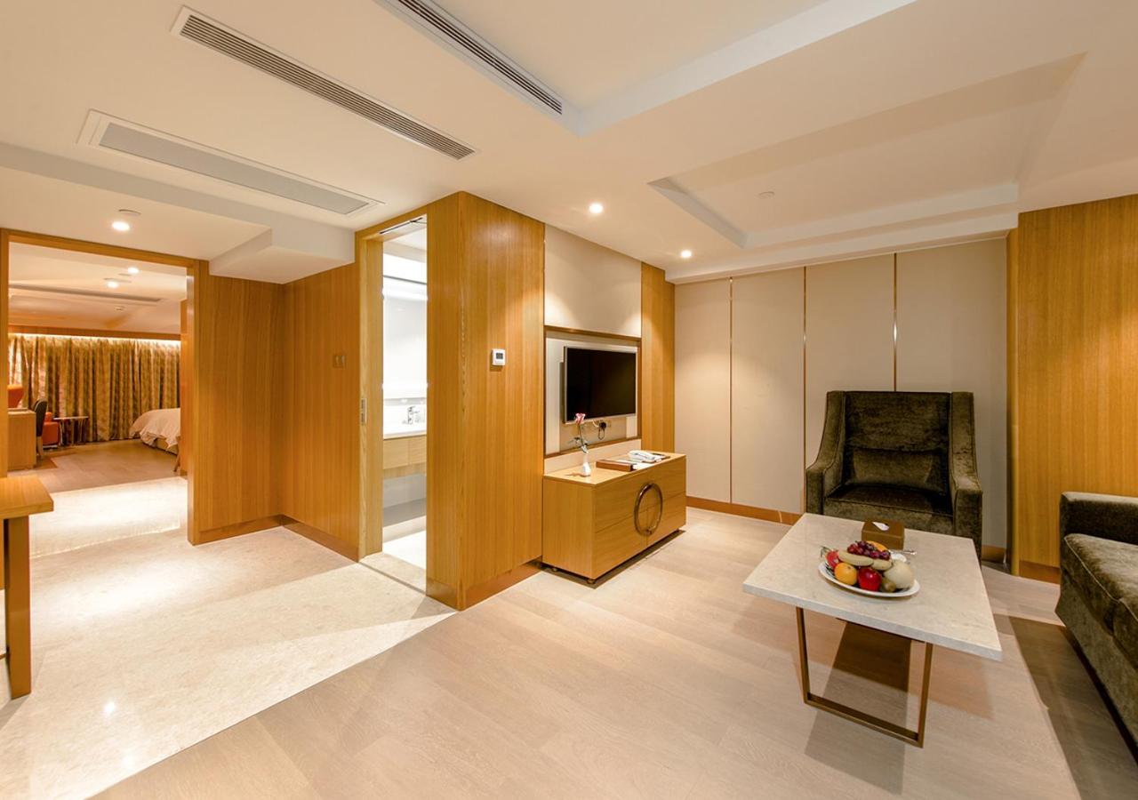 Royal Dragon Hotel มาเก๊า ภายนอก รูปภาพ