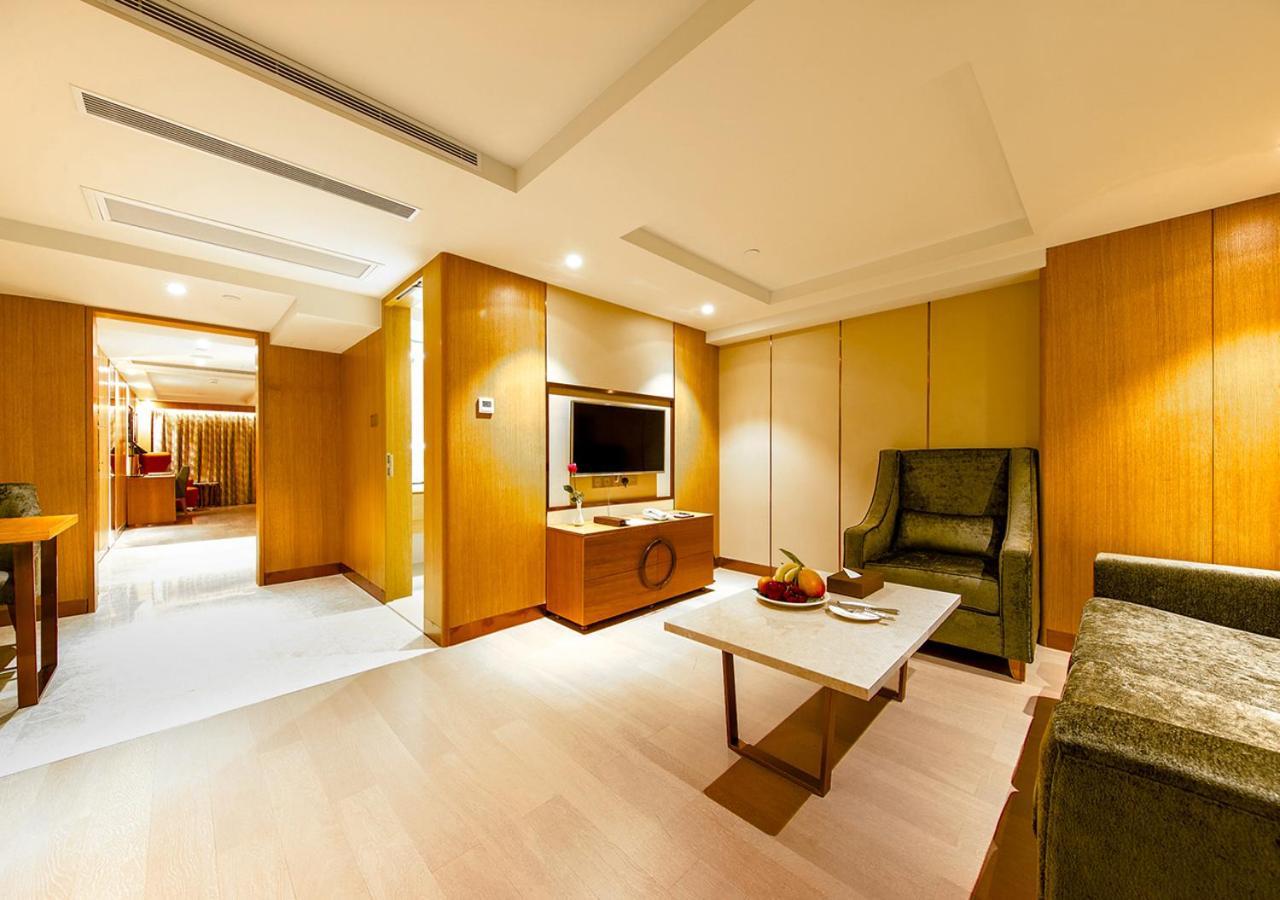 Royal Dragon Hotel มาเก๊า ภายนอก รูปภาพ